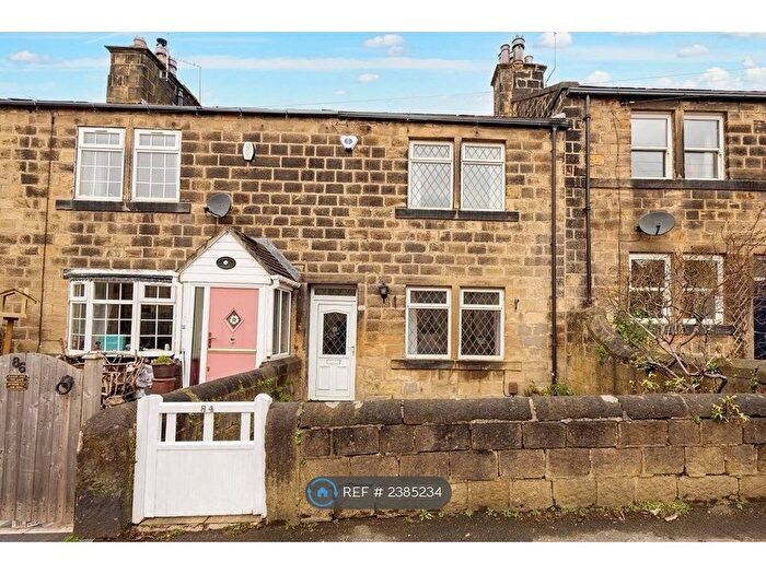 2 Bedroom Terraced House To Rent In Henshaw Lane, Yeadon, Leeds, LS19