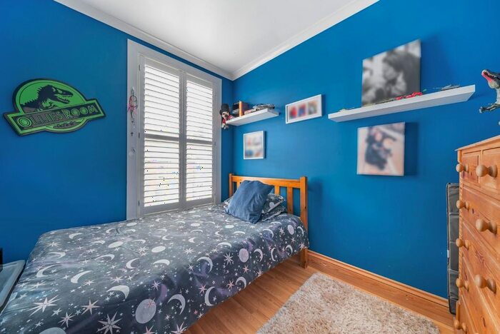 3 Bedroom Terraced House For Sale In Greening Street, London, SE2