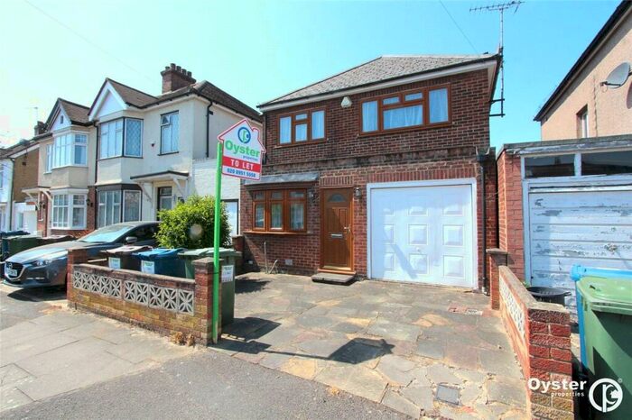 4 Bedroom Detached House To Rent In Sidney Road, Harrow, HA2