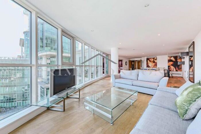 3 Bedroom Flat To Rent In Hamilton House, St George Wharf, Vauxhall, SW8