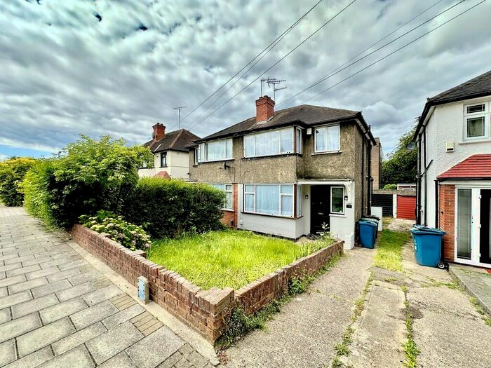 3 Bedroom Semi-Detached House To Rent In Twyford Road, Harrow, HA2