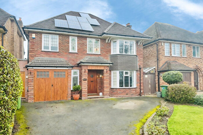 4 Bedroom Detached House For Sale In Mirfield Road, Solihull, West Midlands, B91
