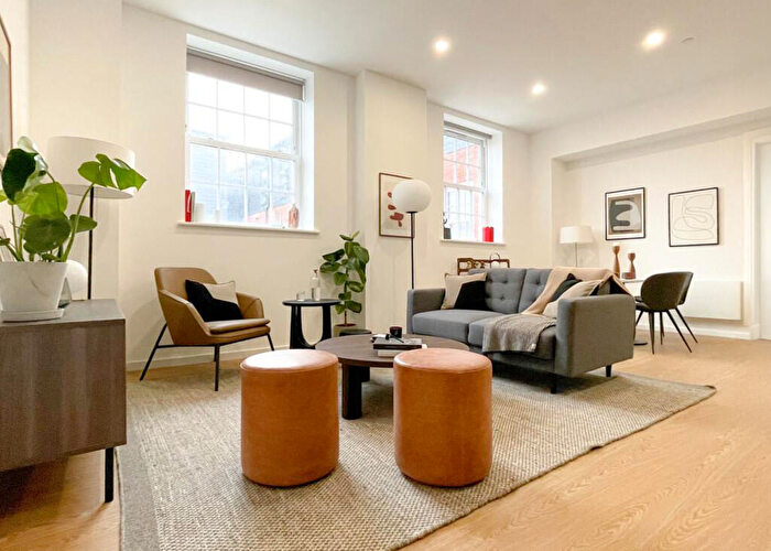 2 Bedroom Apartment To Rent In Spot, Deansgate, Bolton, BL1