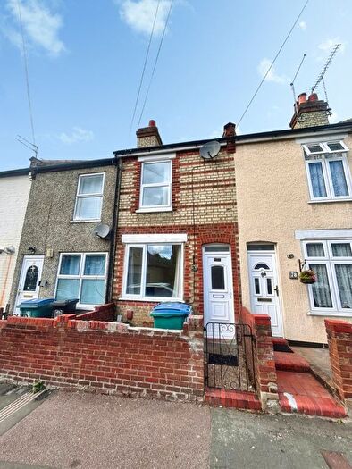 3 Bedroom Property To Rent In Holywell Road, Watford, WD18
