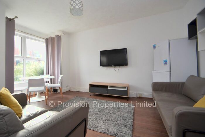 5 Bedroom Terraced House To Rent In St Anns Mount, Burley, Leeds, LS4