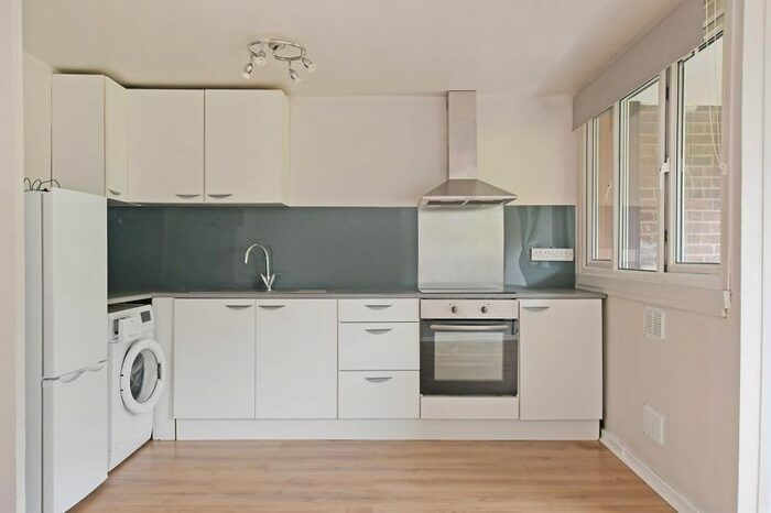 1 Bedroom Flat To Rent In Exeter Drive, Sheffield, S3