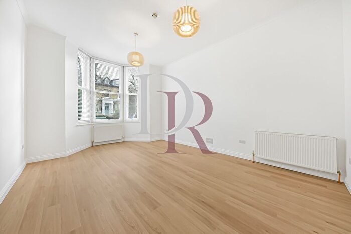 2 Bedroom Flat To Rent In Eaton Rise, Ealing, W5