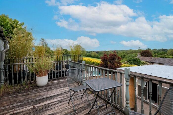 2 Bedroom Semi-Detached House For Sale In Chantry, Frome, BA11
