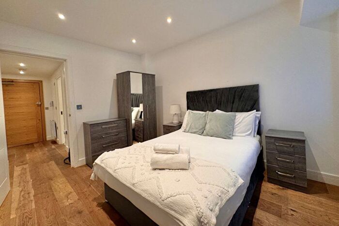 1 Bedroom Flat To Rent In Stoke Road, Slough, SL2