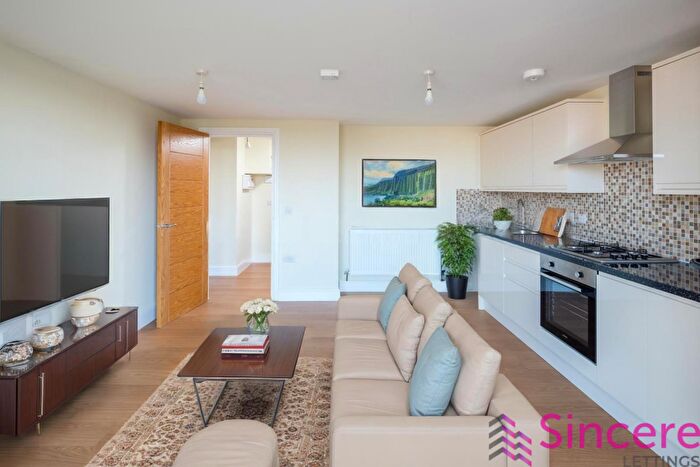 2 Bedroom Apartment To Rent In (nd Floor) Charter House, High Rd, Ilford, IG1