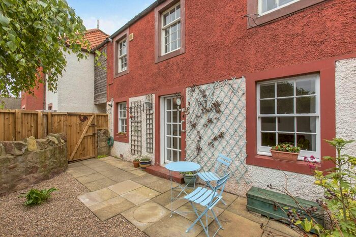 1 Bedroom Flat To Rent In Lawson Court, Dunbar, EH42