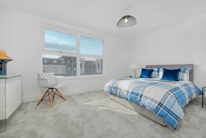 1 Bedroom Flat To Rent In Oldfield Road, Maidenhead, SL6