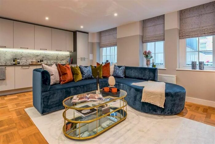 2 Bedroom Flat To Rent In Peacock House, Lisgar Terrace W14