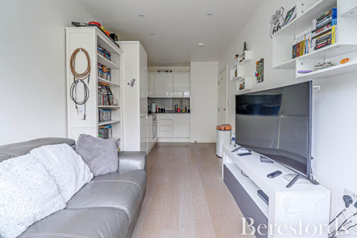 1 Bedroom Apartment For Sale In Hubert Road, Brentwood, CM14