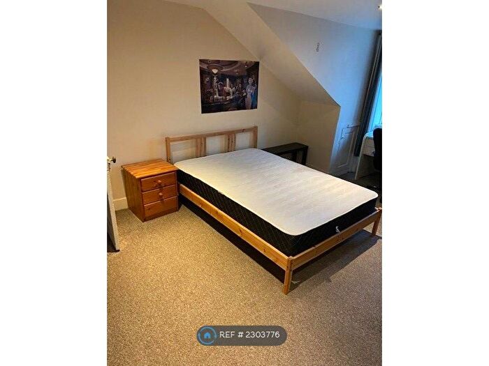 2 Bedroom Flat To Rent In Sauchiehall Street, Glasgow, G2