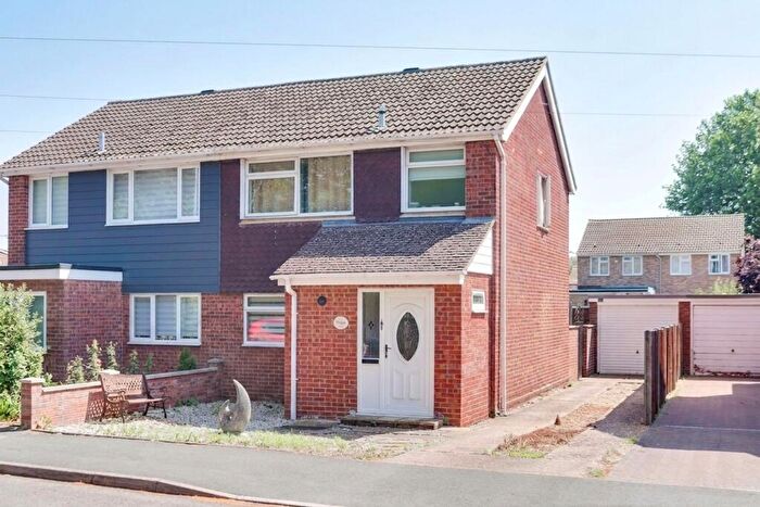 3 Bedroom Semi-Detached House For Sale In Gordon Road, Little Paxton, PE19