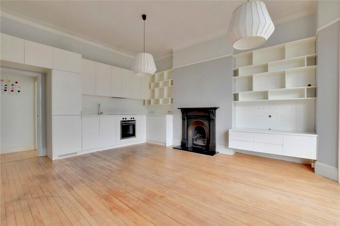 2 Bedroom Flat To Rent In Northbrook Road, Hither Green, London, SE13