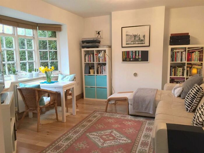 1 Bedroom Flat To Rent In Neale Close, London, N2