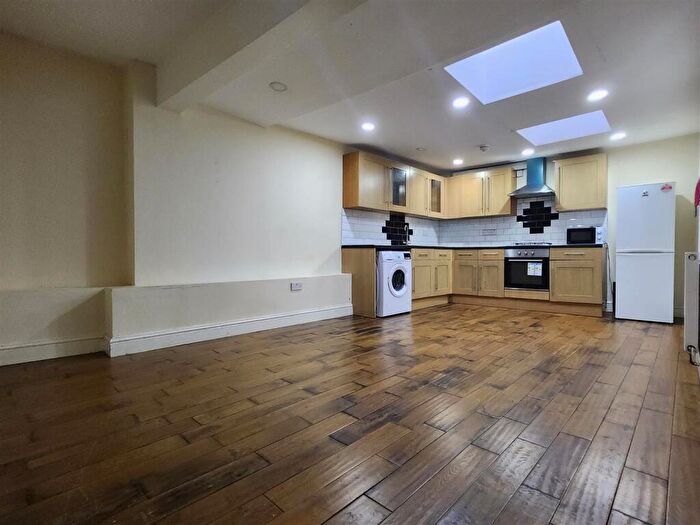 3 Bedroom Bungalow For Sale In Albert Road, Ilford - Chain Free!, IG1