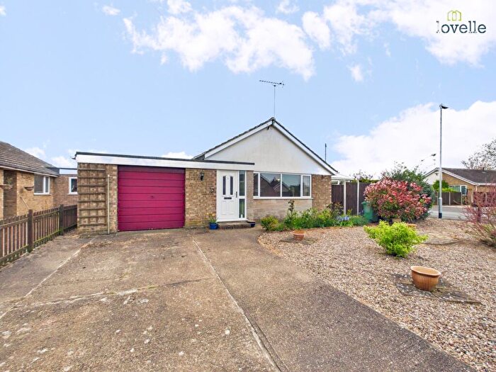 3 Bedroom Detached Bungalow For Sale In Upper Close, Sturton By Stow, LN1