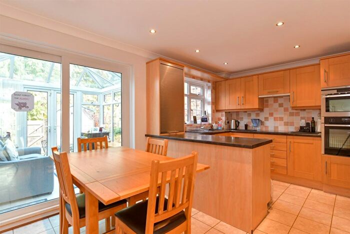 3 Bedroom Terraced House For Sale In Hook Close, Chatham, Kent, ME5