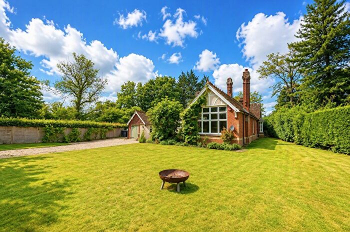 4 Bedroom Property To Rent In Three Elm Lane, Tonbridge, TN11