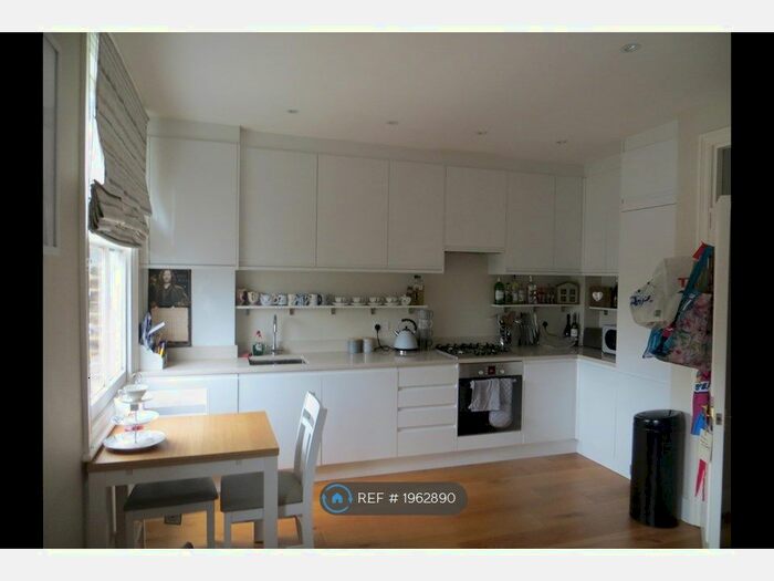 1 Bedroom Flat To Rent In Bassein Park Road, London, W12