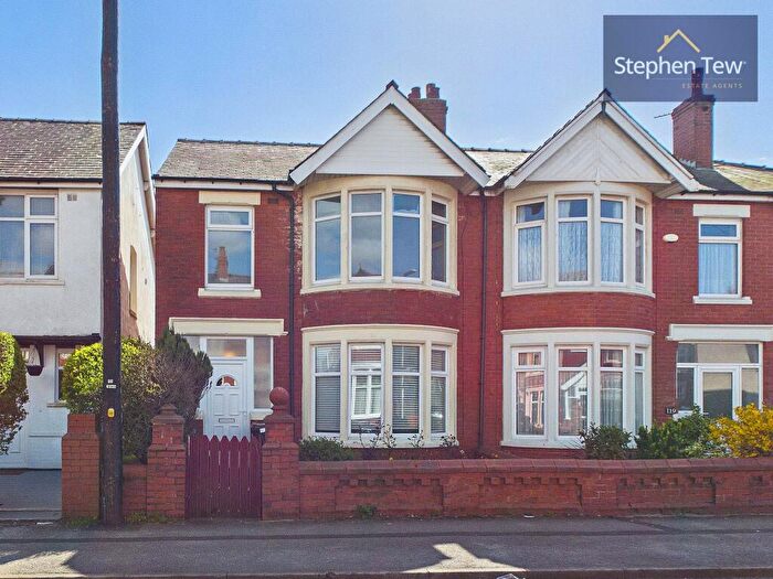 3 Bedroom Semi Detached House For Sale In Warley Road, Blackpool, FY1