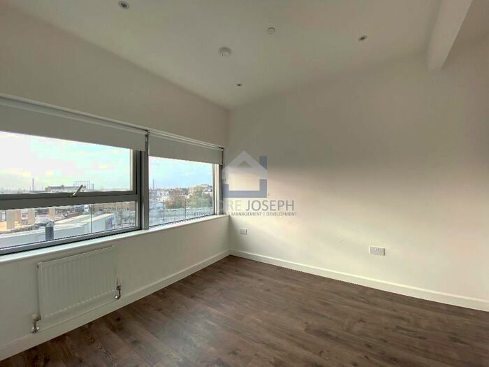 1 Bedroom Flat To Rent In Wellesley Road, West Croydon, CR0