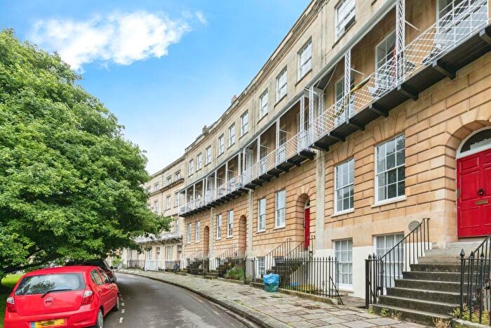 2 Bedroom Apartment To Rent In Saville Place, Bristol, BS8