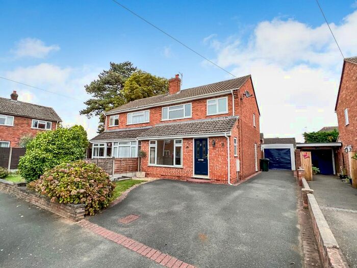 3 Bedroom Semi-Detached House To Rent In Churchill Drive, Malvern, WR14