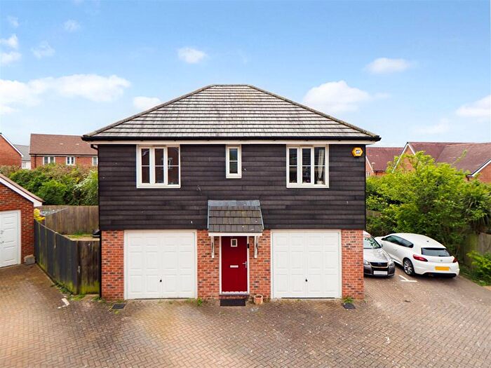 1 Bedroom Coach House For Sale In Picket Twenty Way, Andover, SP11