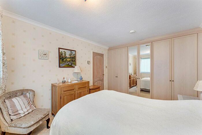 2 Bedroom Apartment For Sale In Wrayton Lodge, Whitehall Road, Sale, M33