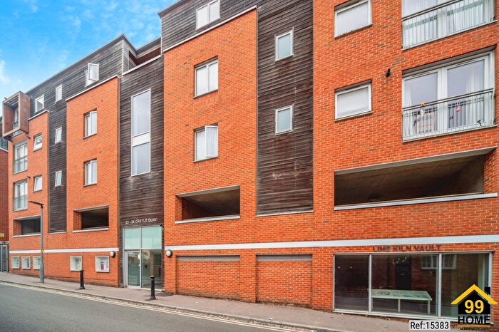 1 Bedroom Flat For Sale In Flat, Castle Lane, Bedford, MK40