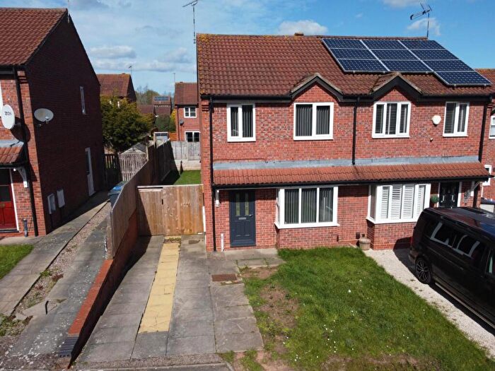 3 Bedroom Semi Detached House For Sale In Charlecote Gardens, Royal Leamington Spa, CV31