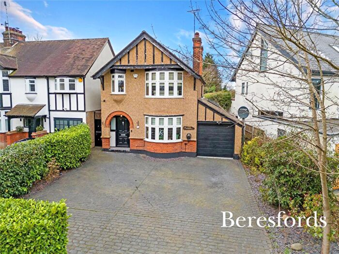 4 Bedroom Detached House For Sale In Alexander Lane, Shenfield, CM15