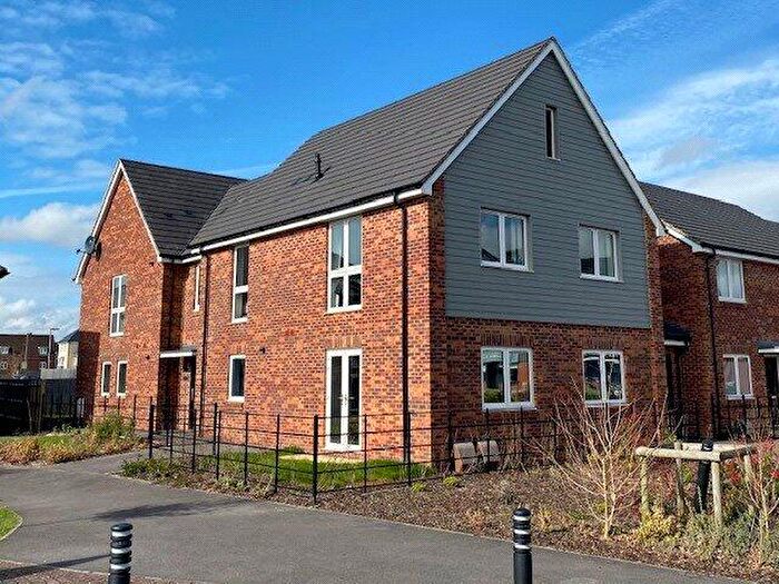 2 Bedroom Flat To Rent In Valdez House, Abbotswood Common Road, Romsey, SO51