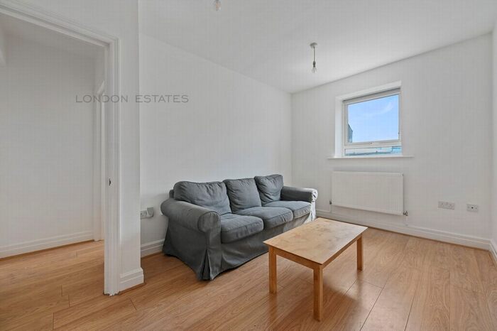 1 Bedroom Flat To Rent In Uxbridge Road, Shepherds Bush, W12