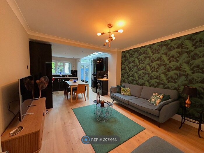 4 Bedroom Terraced House To Rent In Linkfield Road, Isleworth, TW7