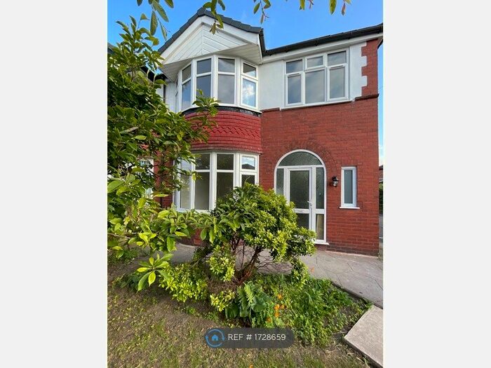 3 Bedroom Semi-Detached House To Rent In Henley Avenue, Manchester, M16