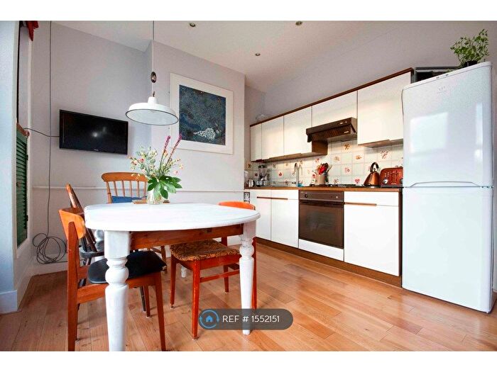1 Bedroom Flat To Rent In Teesdale Street, London, E2