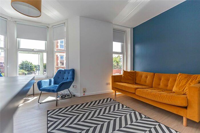 2 Bedroom Apartment To Rent In Oldfield Road, Clifton, Bristol, BS8