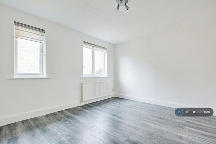 1 Bedroom Flat To Rent In Cornmow Drive, London, NW10