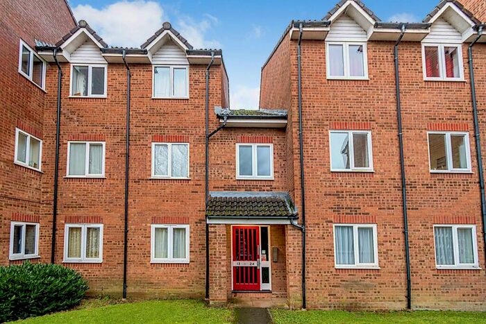 1 Bedroom Equestrian Facility To Rent In Stratford Place, Eastleigh, SO50