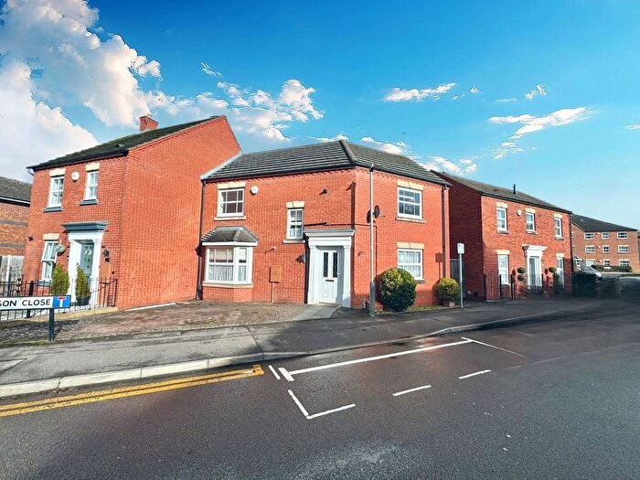 4 Bedroom Semi Detached House For Sale In Clarkson Close, Nuneaton, CV11