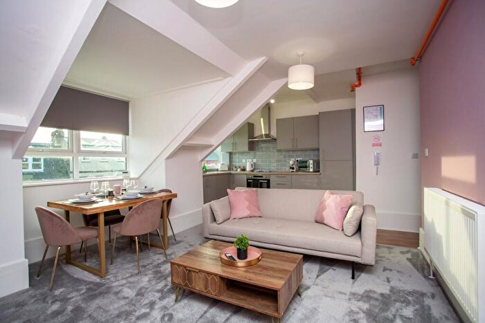 7 Bedroom Terraced House For Sale In North Parade, Whitley Bay, NE26