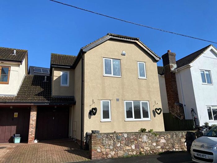 3 Bedroom Link Detached House For Sale In Weech Road, Dawlish, EX7