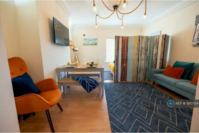 1 Bedroom Flat To Rent In Paddock Court, Great Yarmouth, NR30