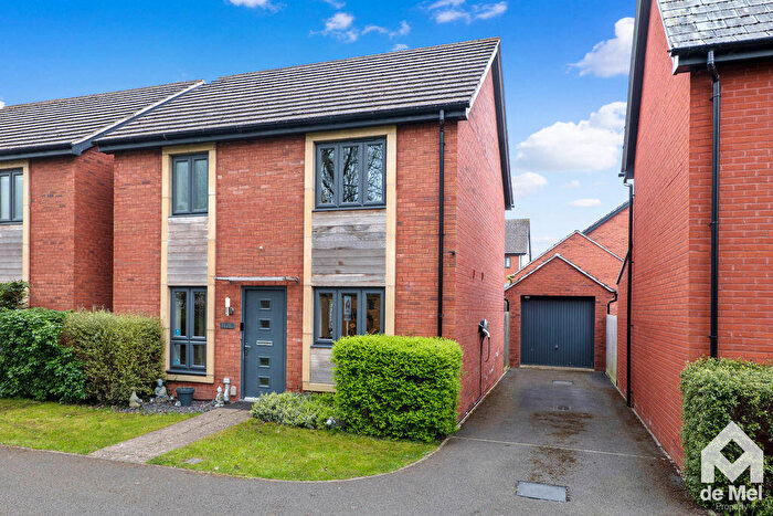 3 Bedroom Detached House For Sale In Little Owl Walk, Cheltenham, G, GL40