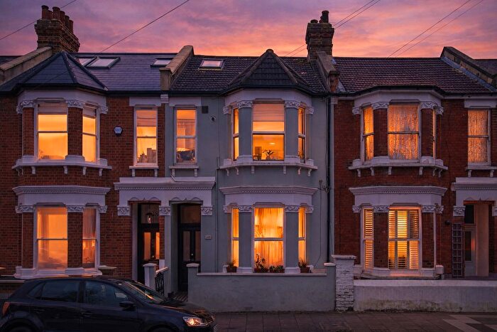 1 Bedroom Flat For Sale In Priory Park Road, London, NW6